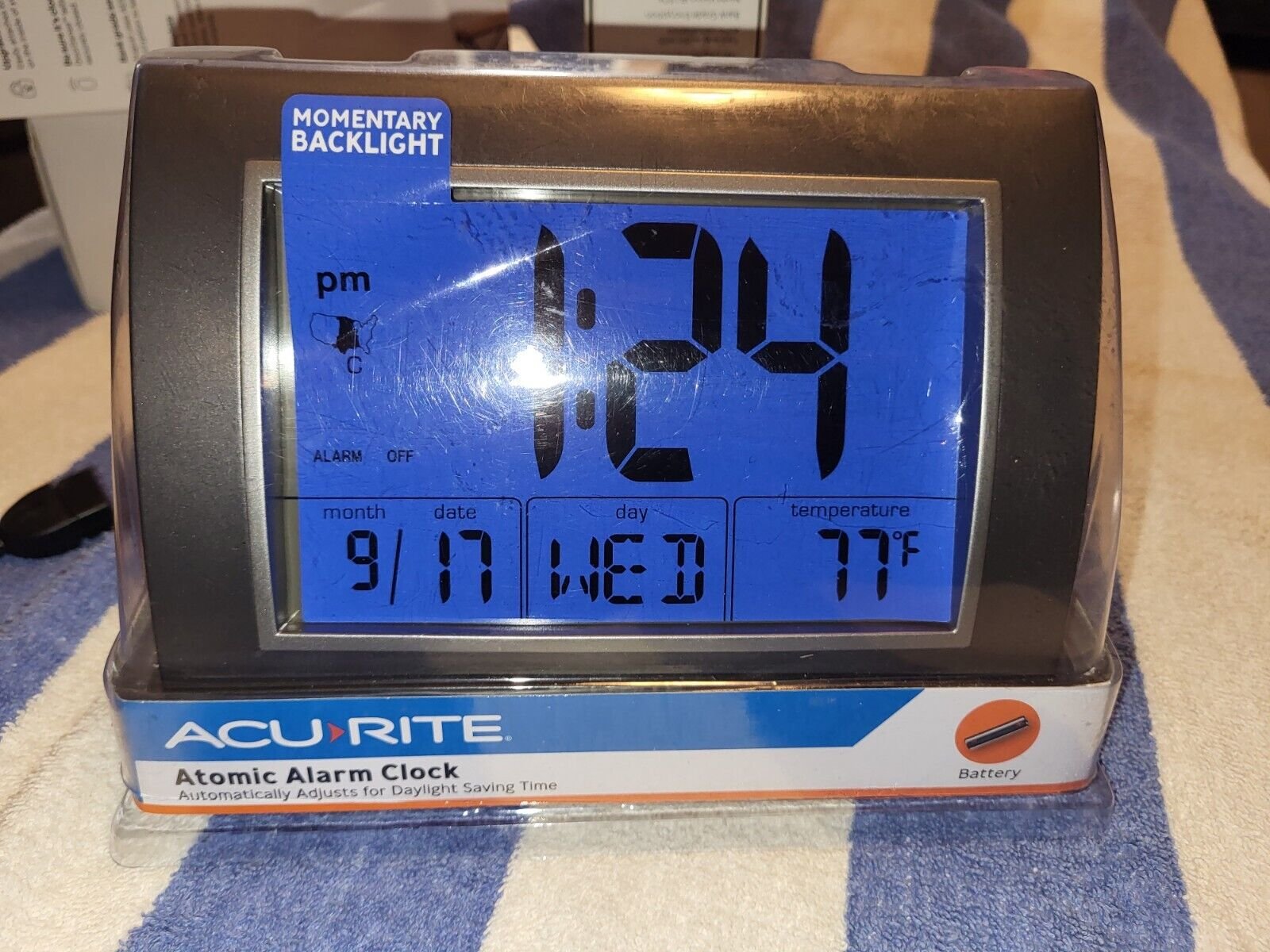 Acurite Atomic Alarm Clock Battery Operated with Date, Temperature & Day of Week