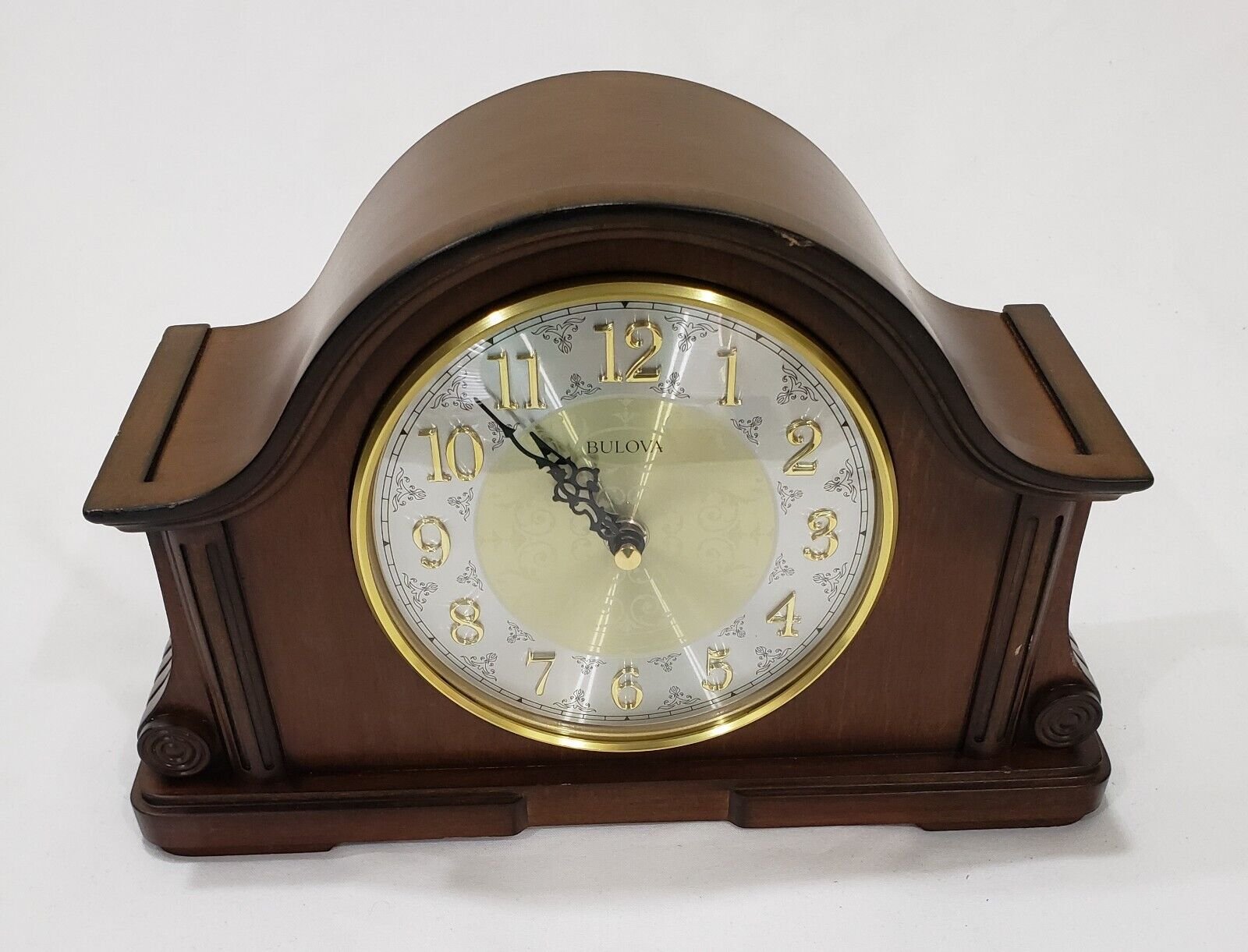 Bulova Mantle Clock CHADBOURNE Old World Walnut B1975 Desk Shelf Wood Quartz