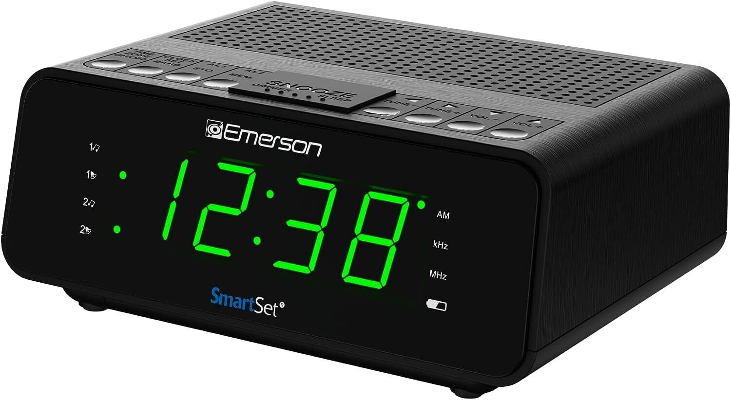 Emerson SmartSet Alarm Clock Radio with AM/FM Radio, Dimmer, Sleep Timer and .9"