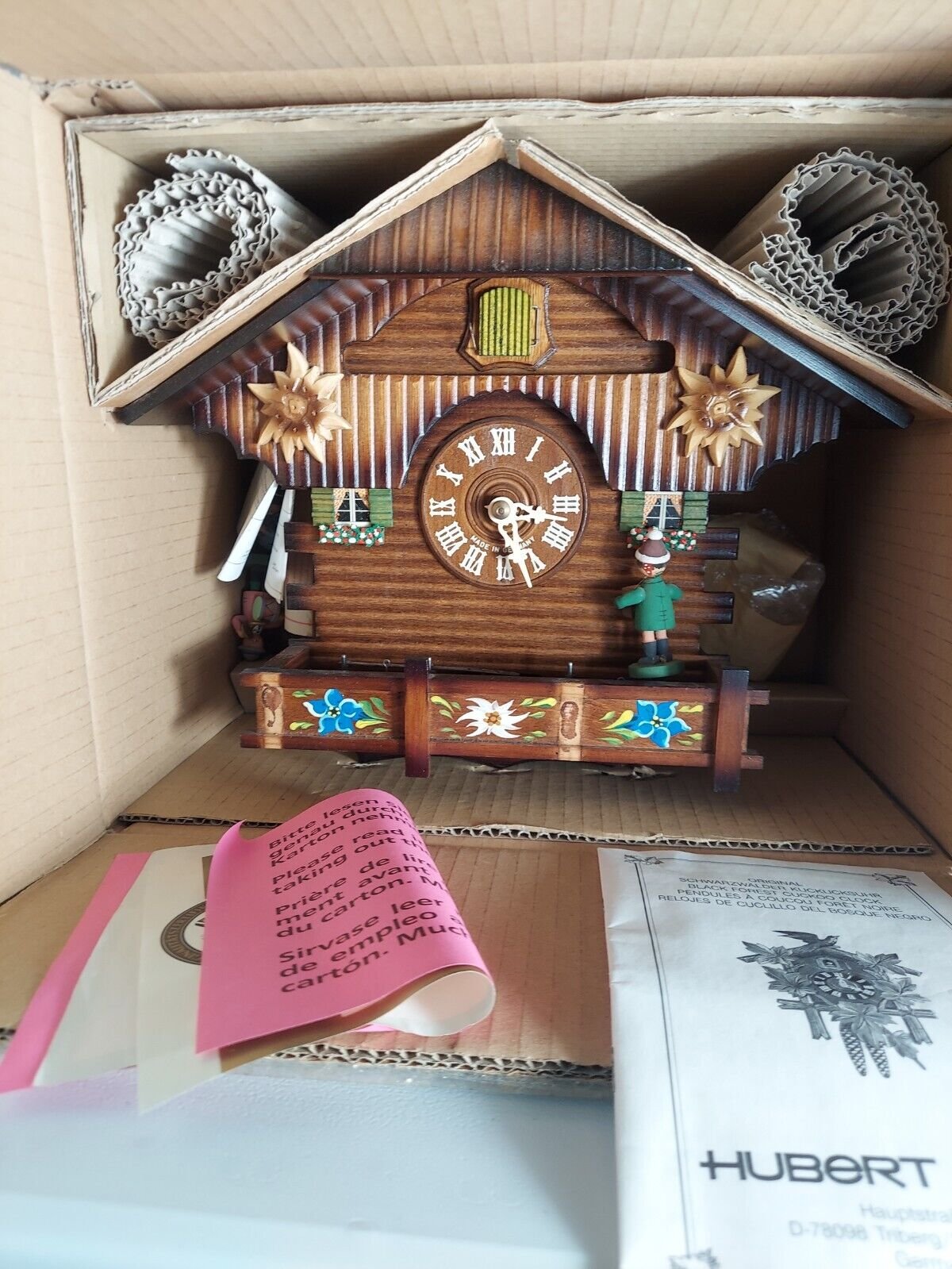 Hubert Herr Schwarzwälder Kuckucksuhr Black Forest Cuckoo Clock-New-wood boxed