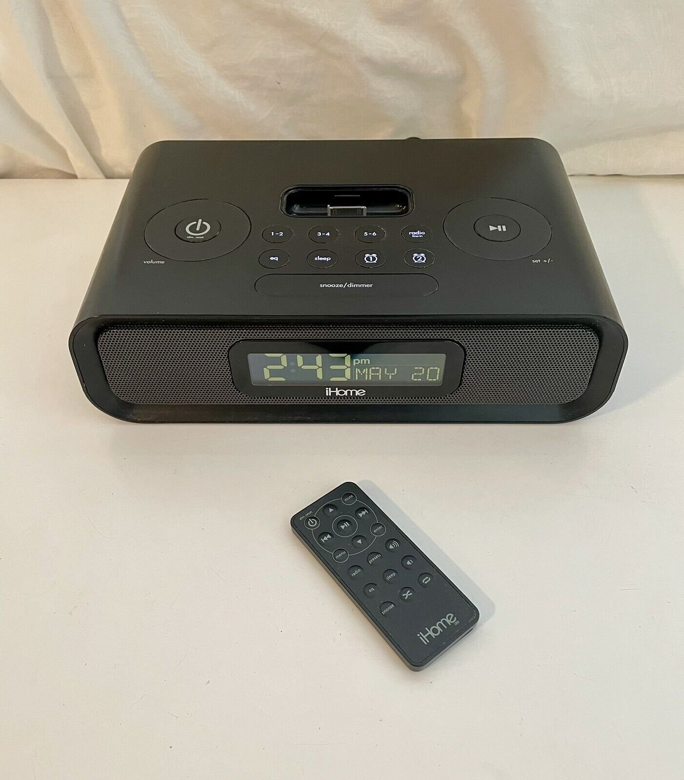 i Home i P 97 Alarm Clock Radio With 30 Pin i Pod/i Phone Dock *Tested photo