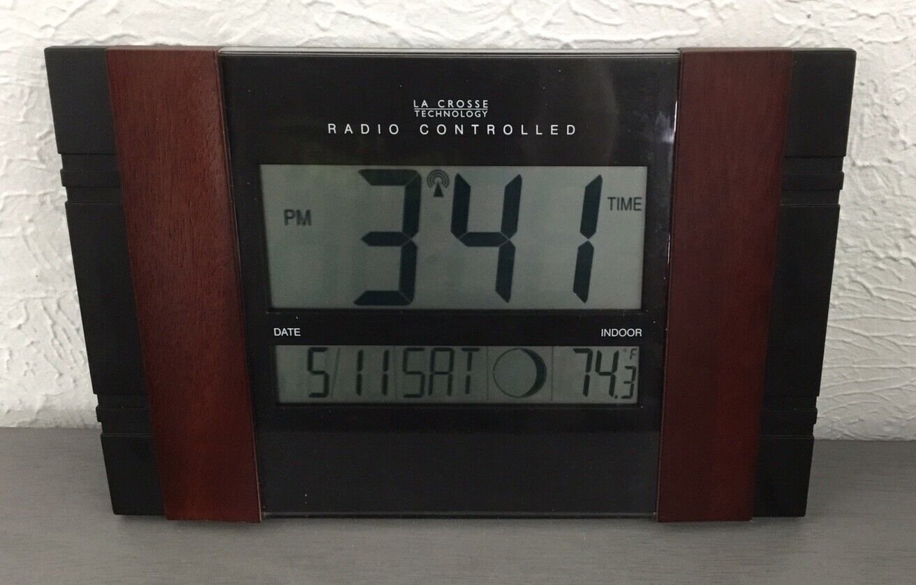 513-1417CH La Crosse Technology Atomic Digital Wall Clock TX141-BV2 - Open Box
