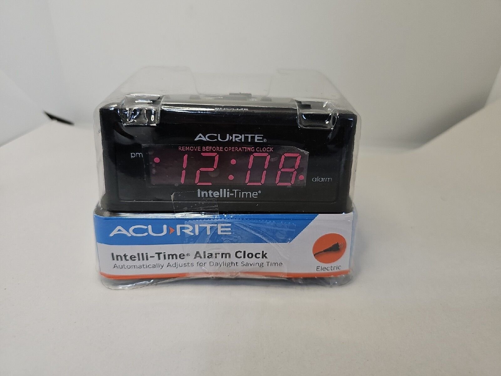 AcuRite 5-inch Intelli-Time Alarm Clock 13002A3