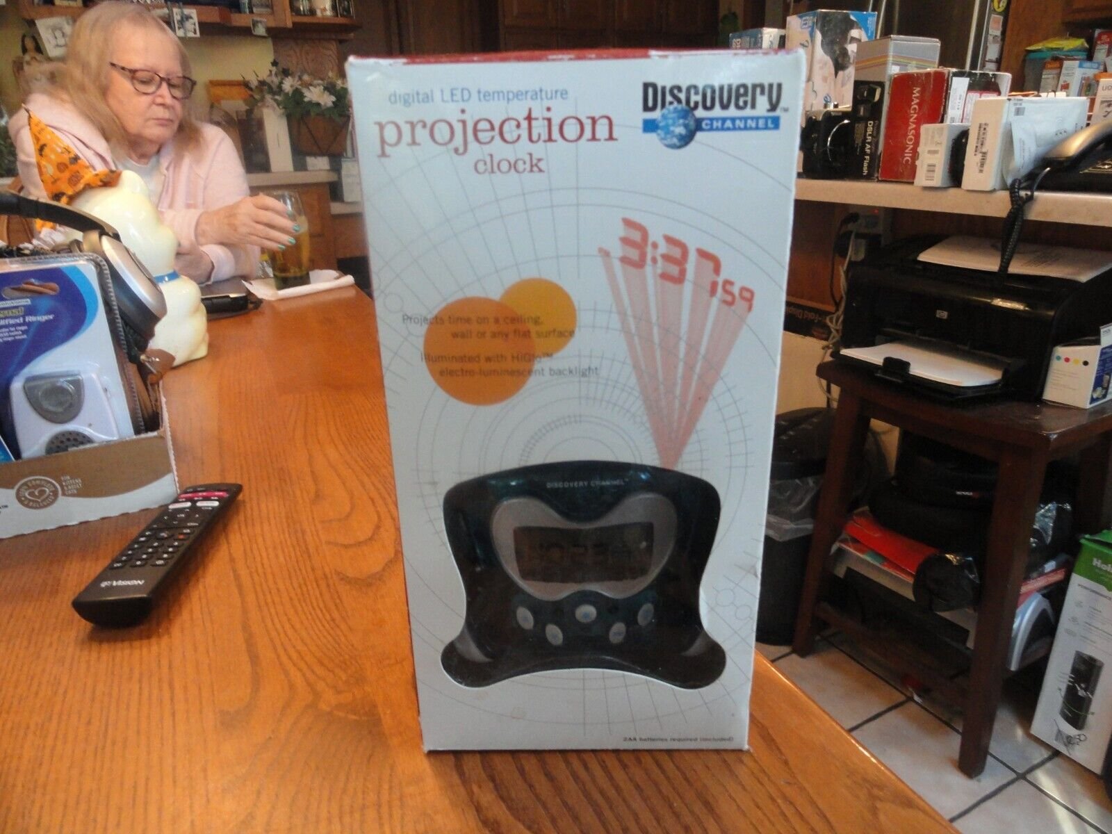 Discovery Channel Time & Temperature Projection Clock LCD Backlight NEW