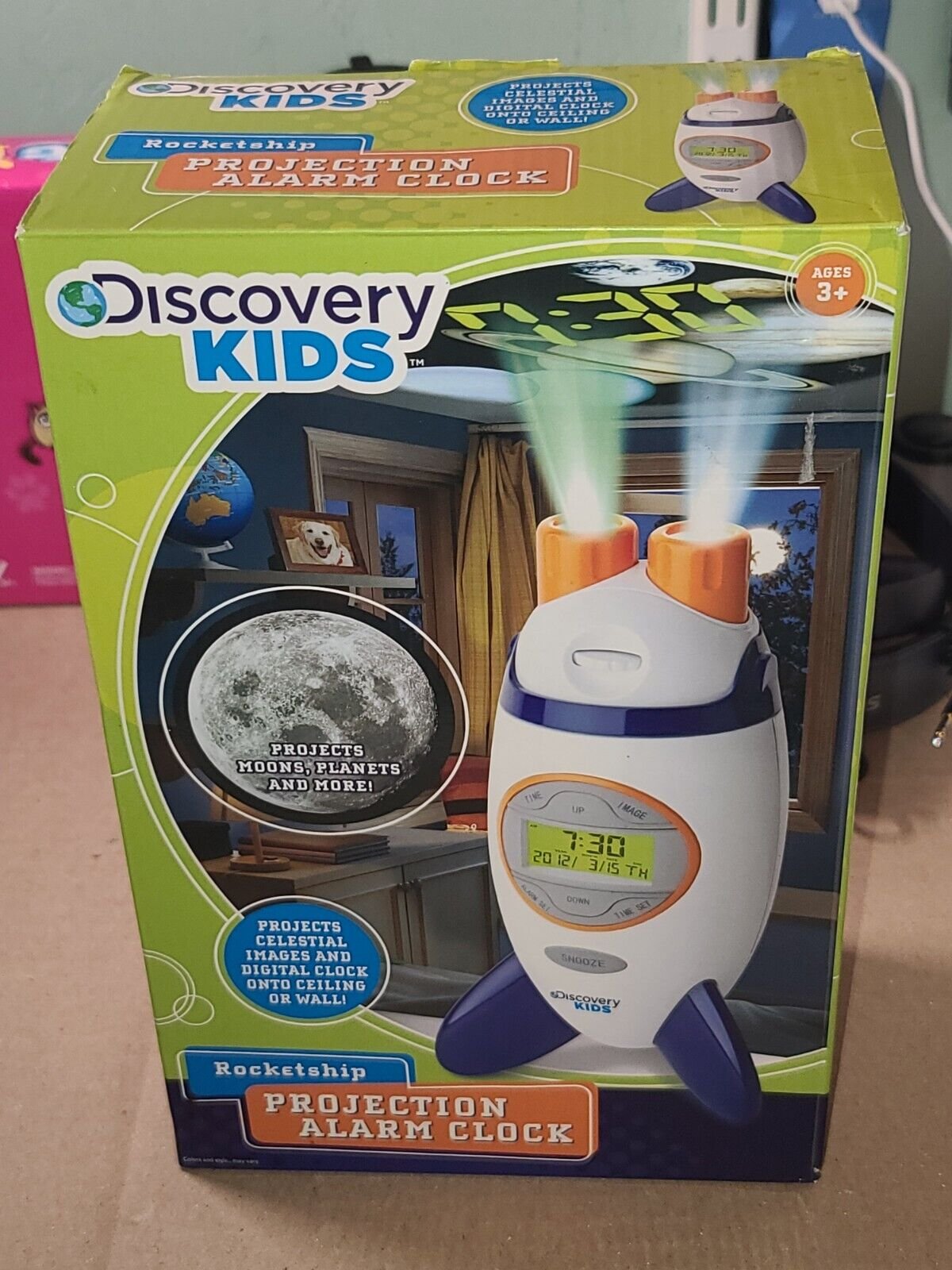 Discovery Kids Rocketship Projection Alarm Clock Projects Moon, Planets & More