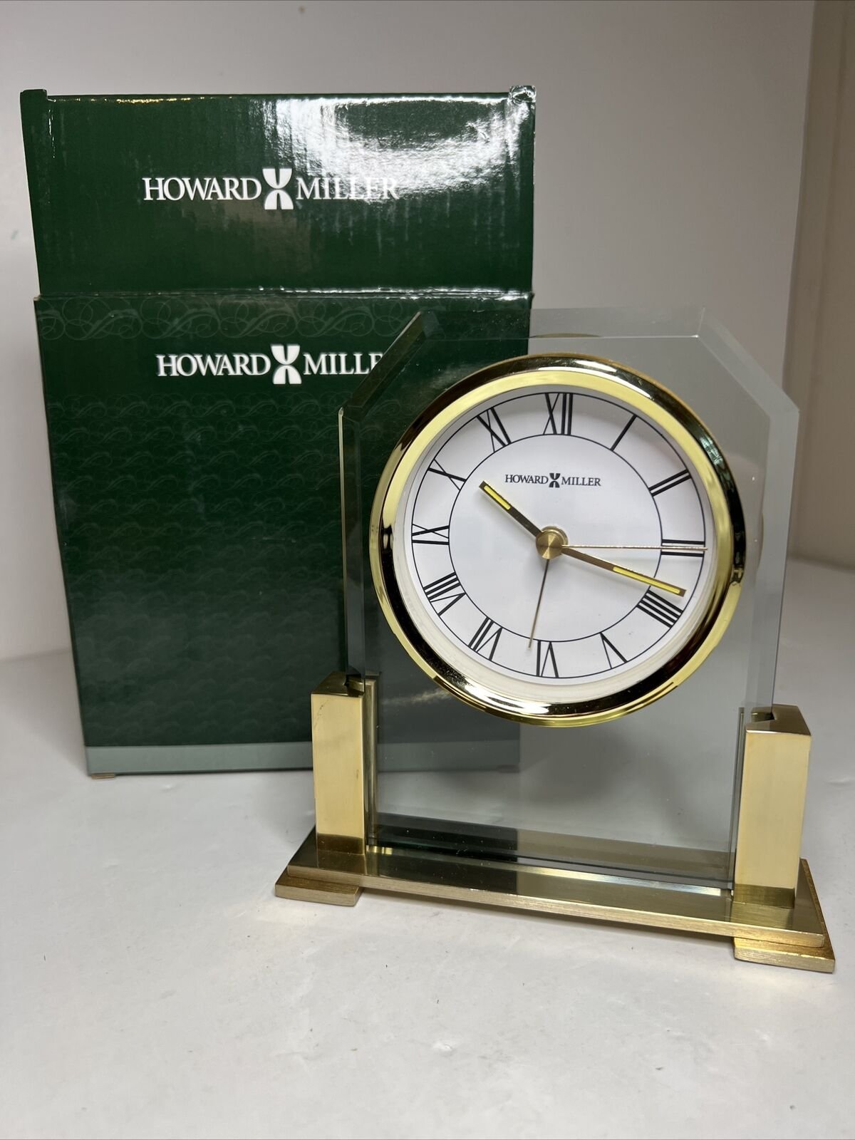 HOWARD MILLER Paramount 613-573 Table Alarm Quartz Clock