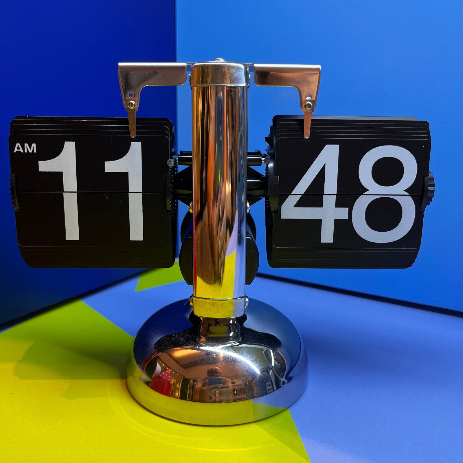 Retro Digital Flip Desk Clock with Metal Stand - Creative Gift Idea