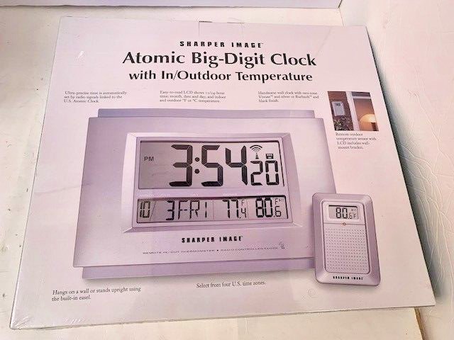 Sharper Image Atomic Big-Digit Clock In/Outdoor Temperature SF003 Silver SEALED