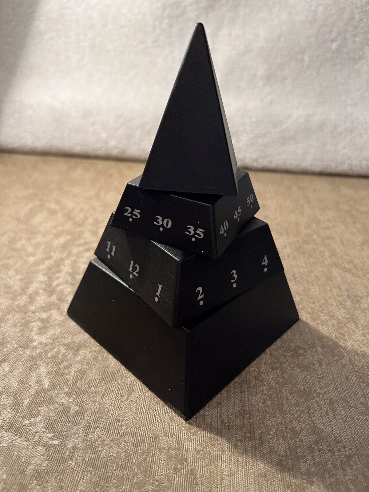 Very Cool Vintage 4-D Design Pyramid Clock ©1988 WORKS!!