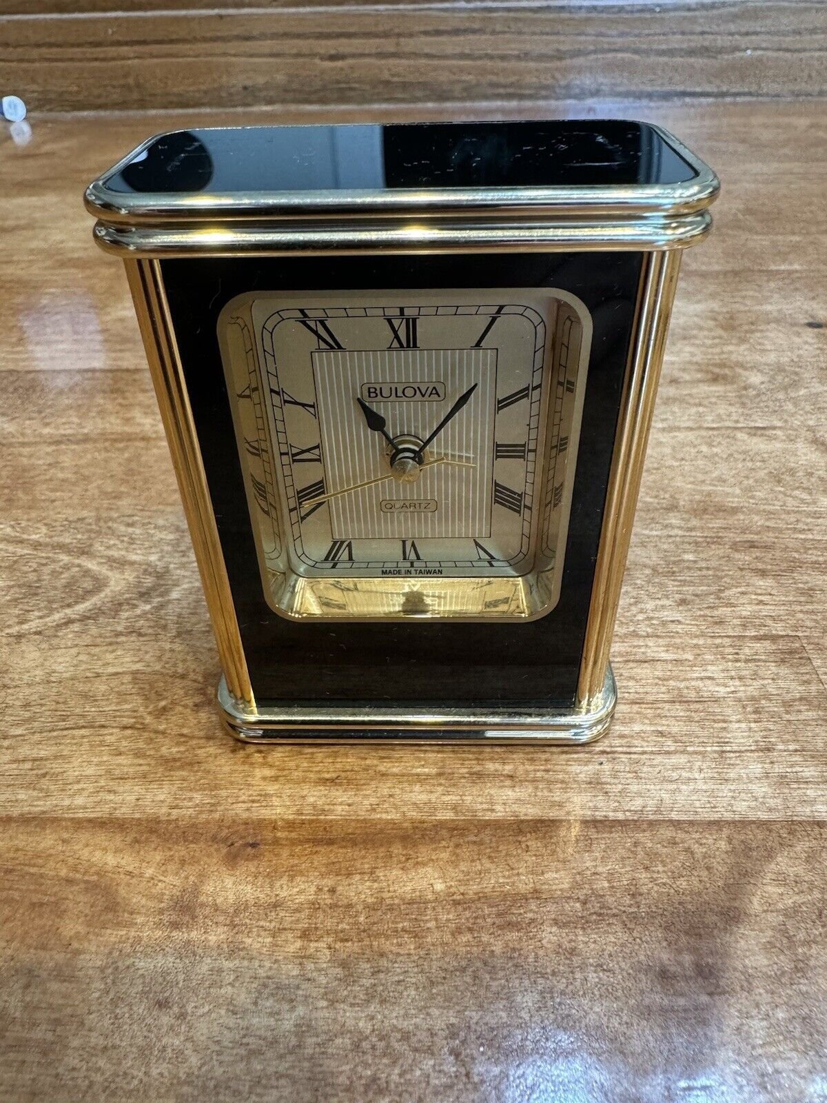 Vintage Bulova Brass Table Top/Desk Clock with Black Enamel TESTED WORKS,
