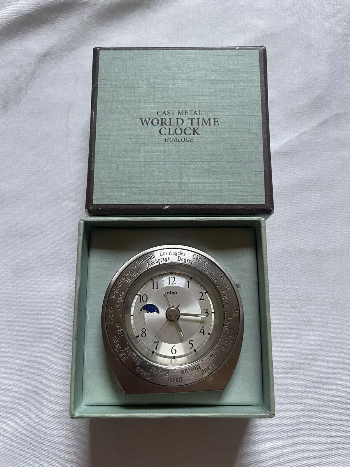 Vintage Rare Atop Moon Phase Automatic Worldtime Shelf Desk Alarm Travel Clock