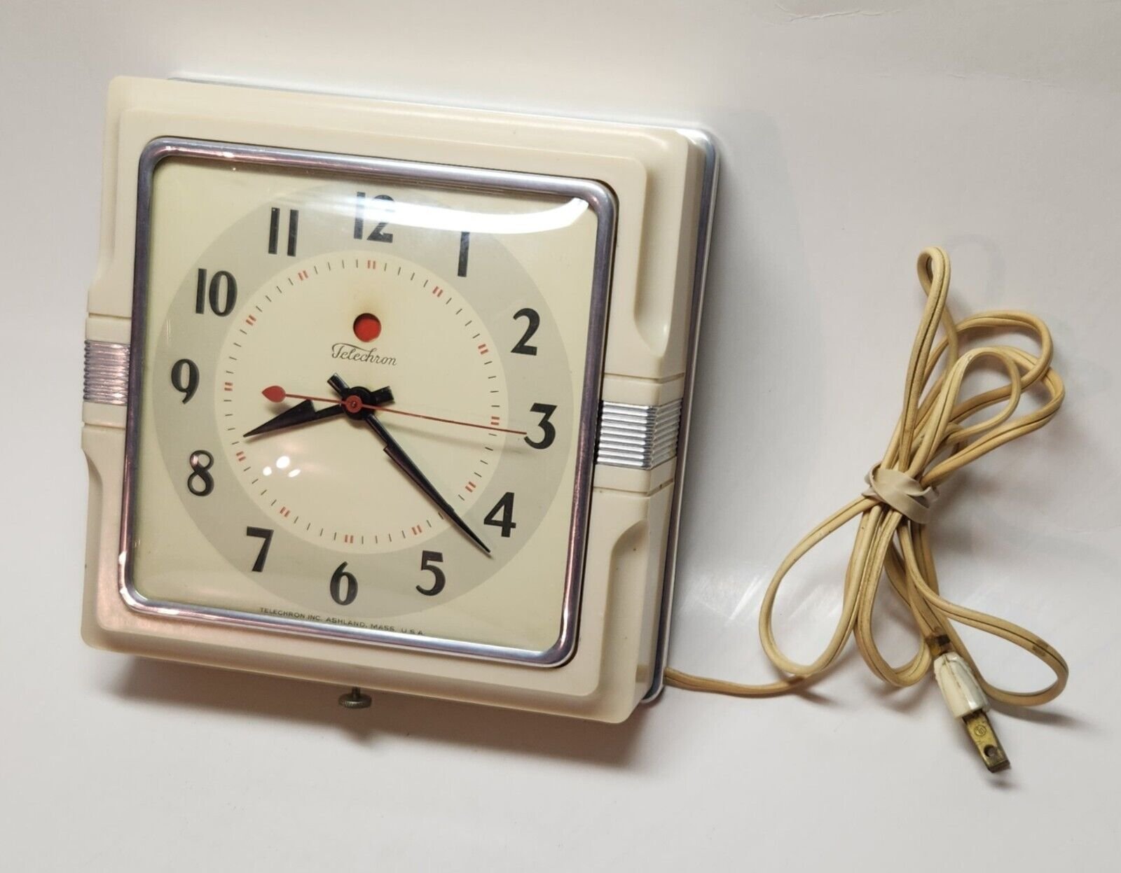 Vintage Telechron Wall Clock "Cafe" Model 2H11