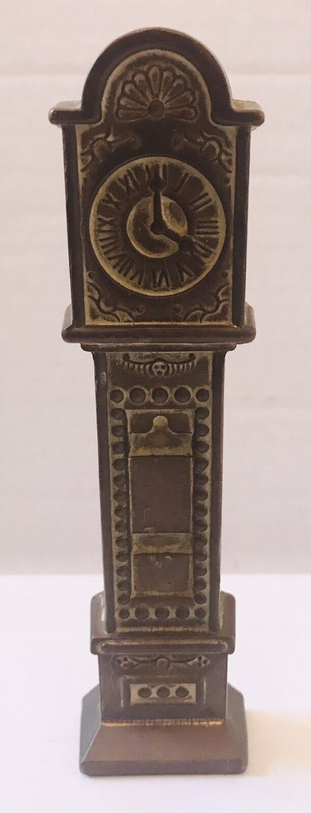 RARE VINTAGE ENGLISH BRASS MINIATURE DOLL HOUSE GRANDFATHER CLOCK 1954