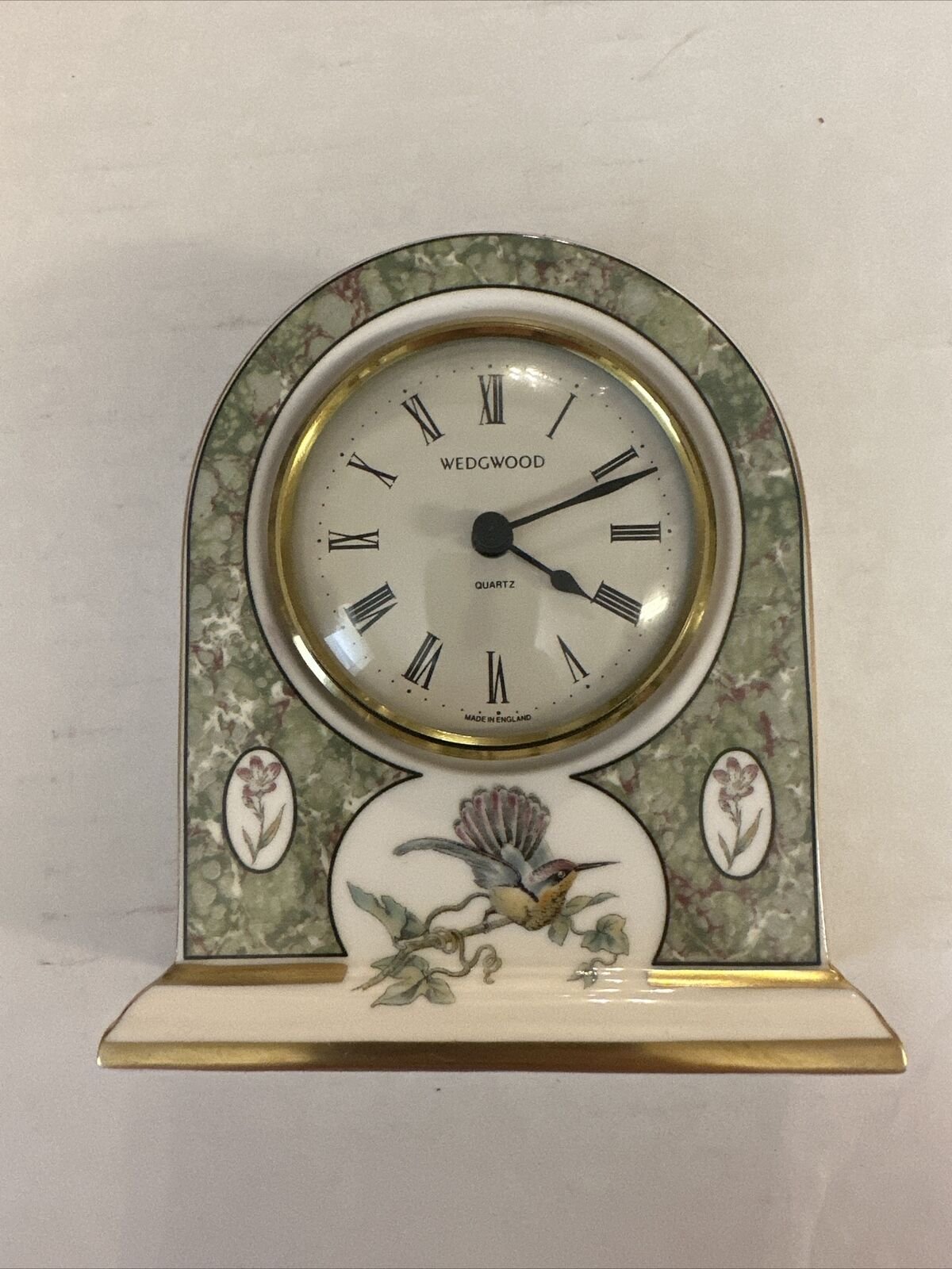Vintage Wedgwood Bone China Humming Birds Decorative Shelf Mantel Desk Clock