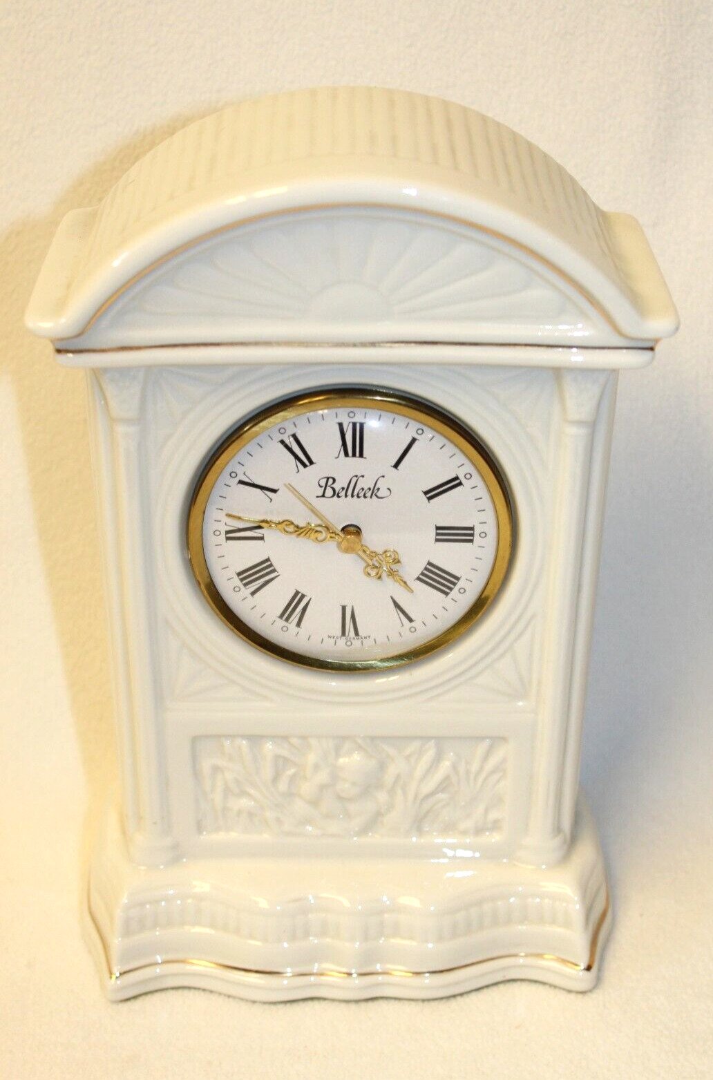 BELLEEK IRELAND PORCELAIN & GOLD PAINTED TRIM QUARTZ MANTEL CLOCK, GERMANY MADE
