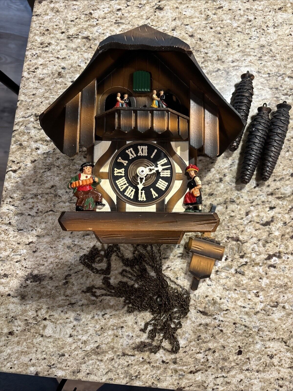 Black Forest Cuckoo clock, 1-Day, Musical Motion Dancers (needs work)***