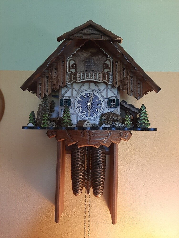 Certified German Black Forest Cuckoo Clock with Bears produced Schwarzwald
