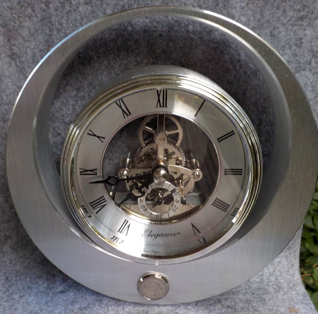 ELEGANCE Round Skeleton Desk Clock Separate Seconds Hand Near Mint Condition