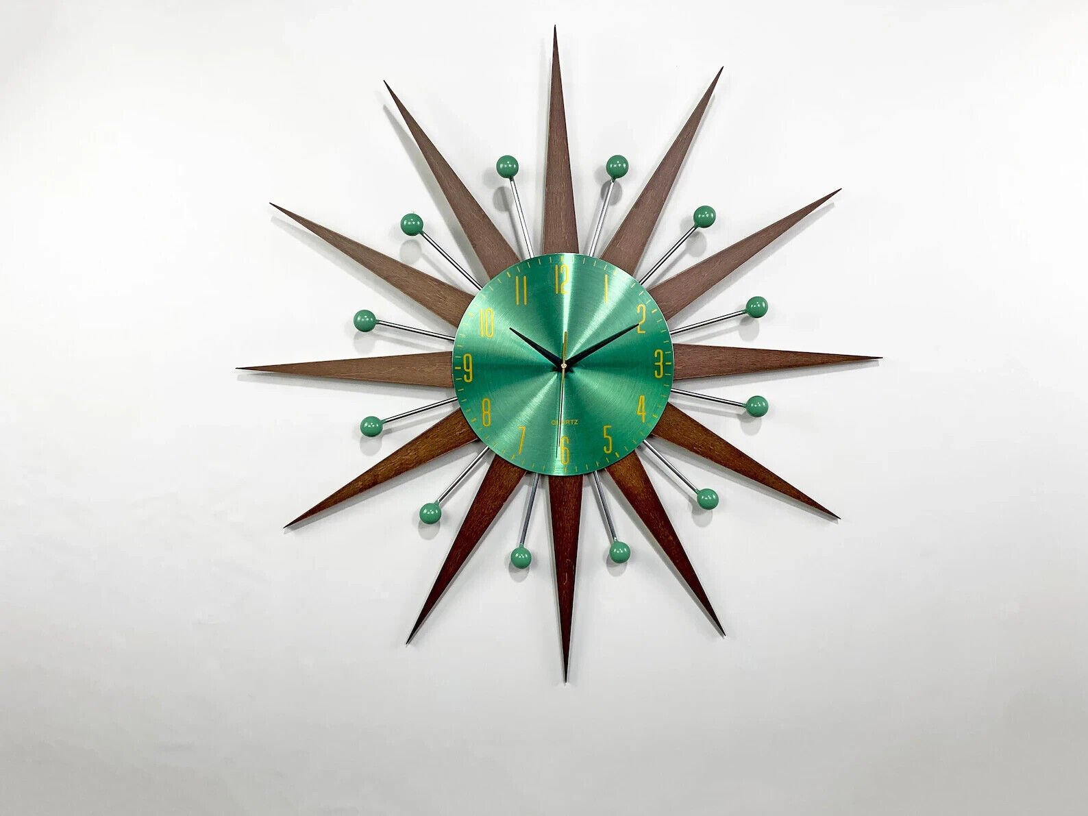 Emerald Wall Clock Unique Vintage Wall Clock 31 Inch Mint Silver George Nelson