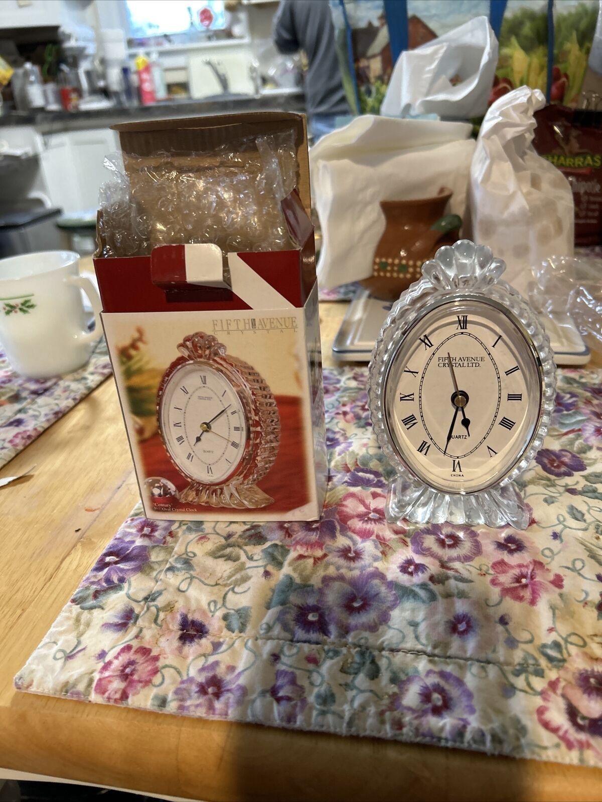 Fifth Avenue Crystal LTD Clock Desk Shelf Mantle Quartz Oval.