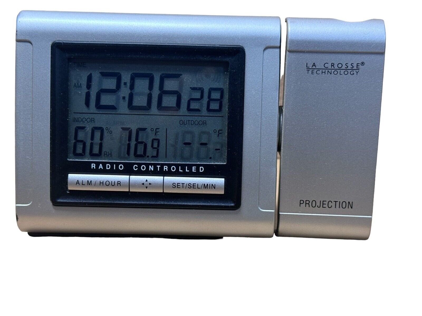 La Crosse Technology Atomic Projection Alarm Clock radio controlled WT-5120
