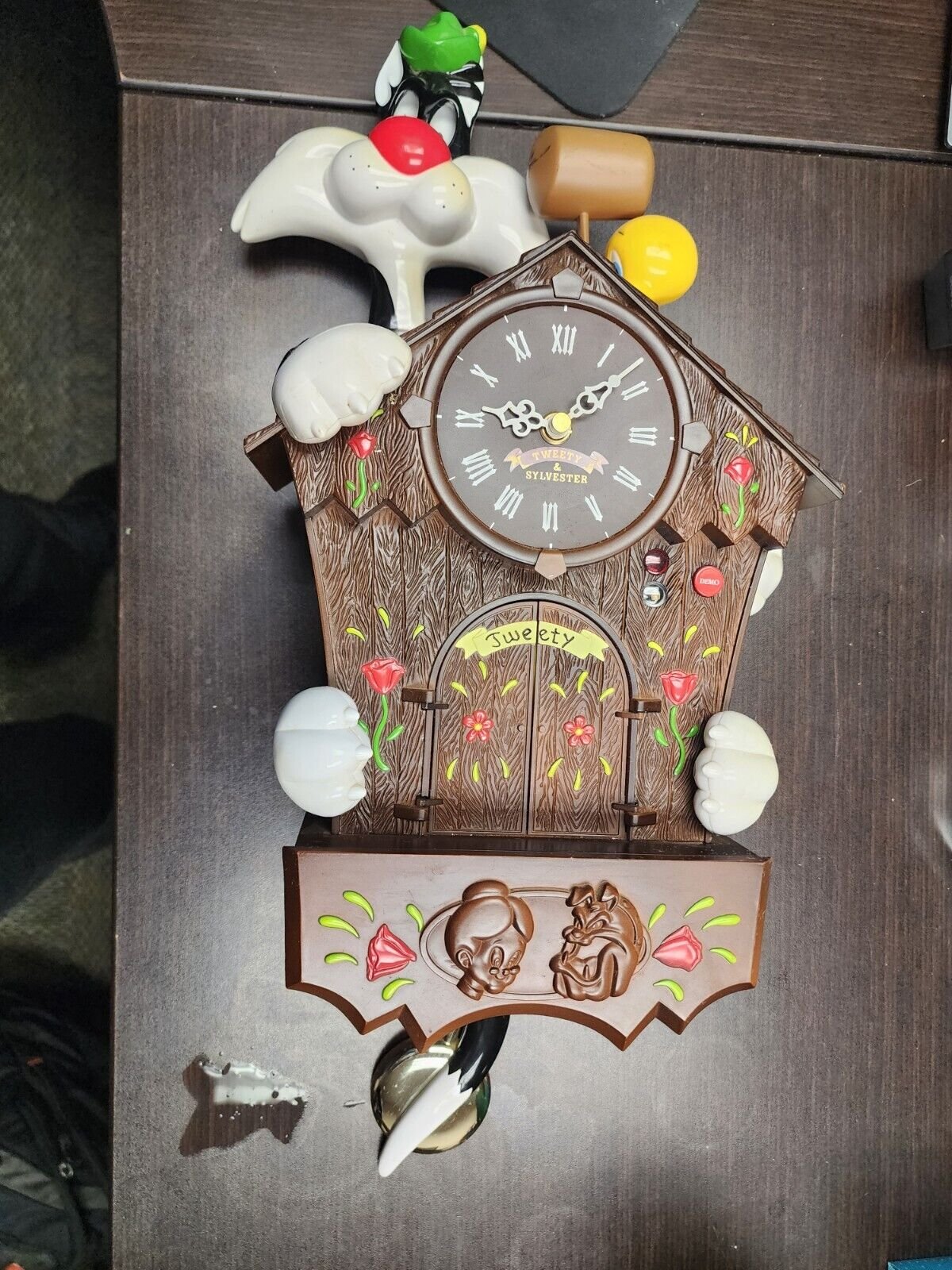 Looney Tunes Sylvester and Tweety Animated Cuckoo Clock by Thinktek