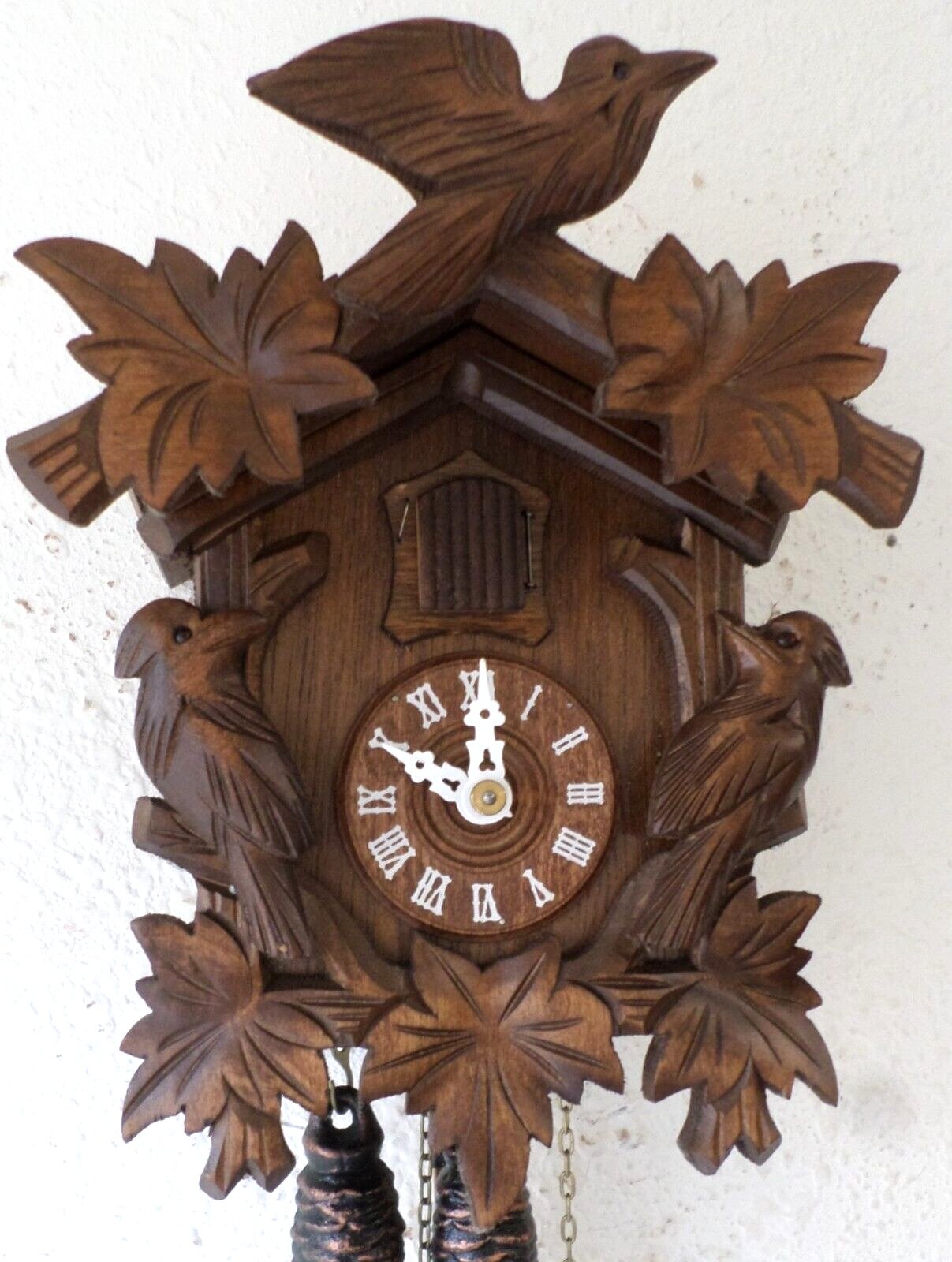 NICE ANTIQUE WORKING GERMAN BLACK FOREST 3 BIRD FRANCY DEEP CARVED CUCKOO CLOCK!
