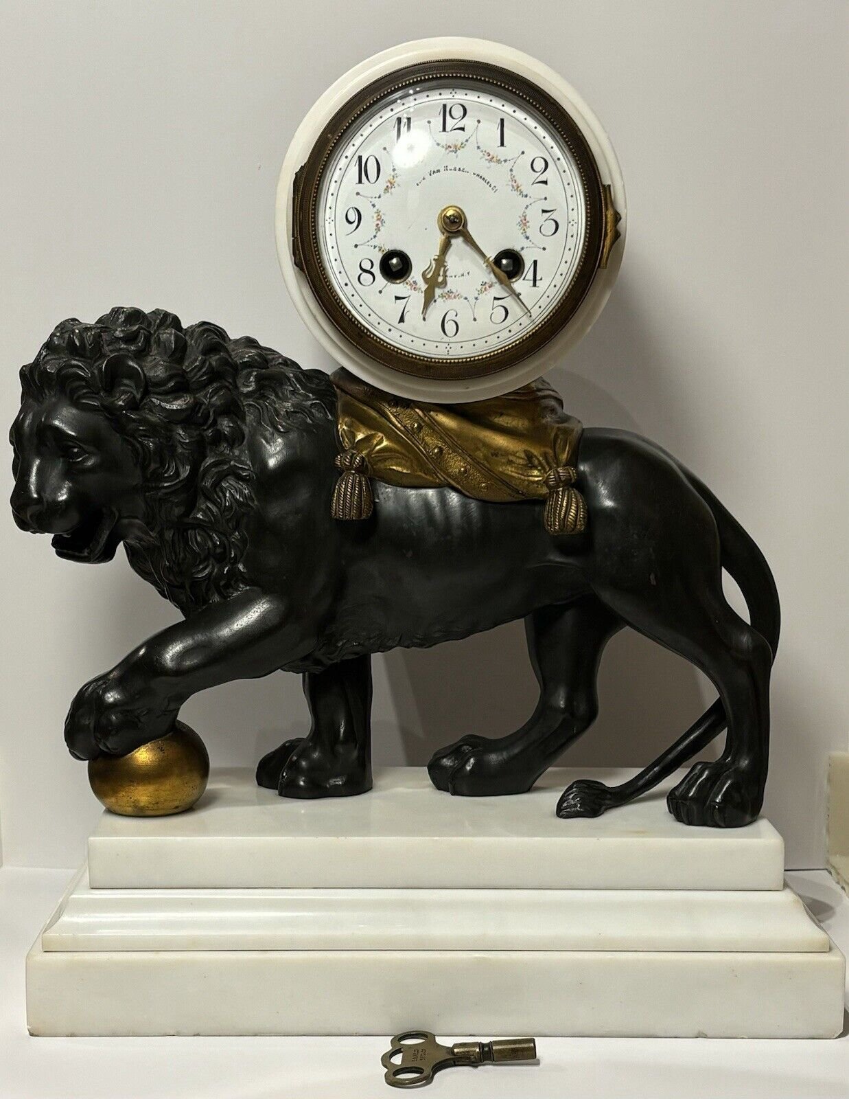 RARE Antique French ? Over 30lb Marble & Bronze Medici LION Mantle Clock AS IS