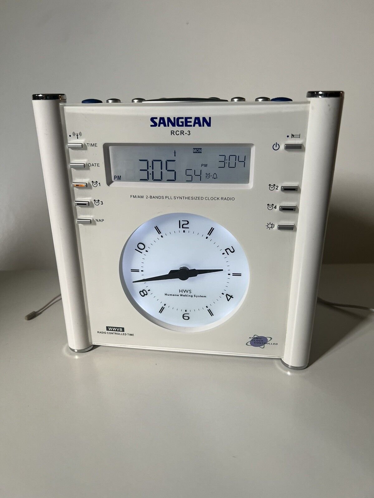 Sangean RCR-3 WWVB Tuning Atomic Clock Radio Humane Wake System Tested & Works!