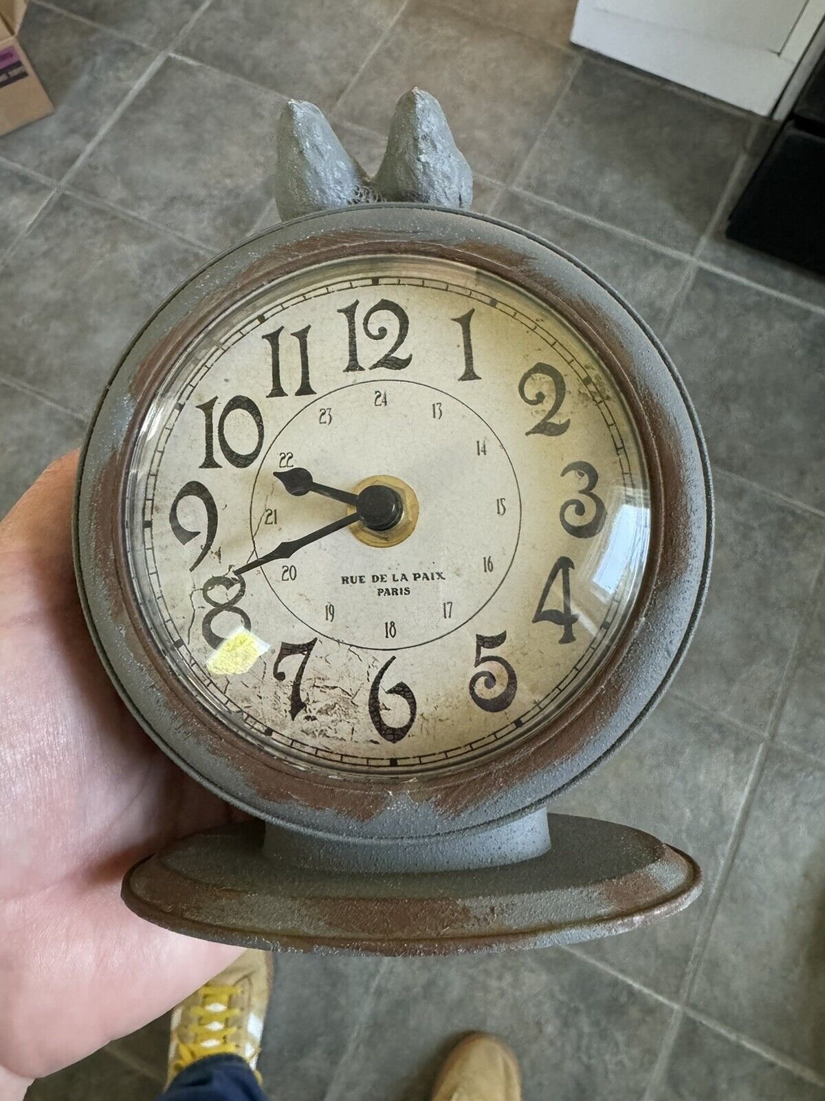Table Top Bird Clock, Shabby Chic, Pewter Colored. Battery Operated Works