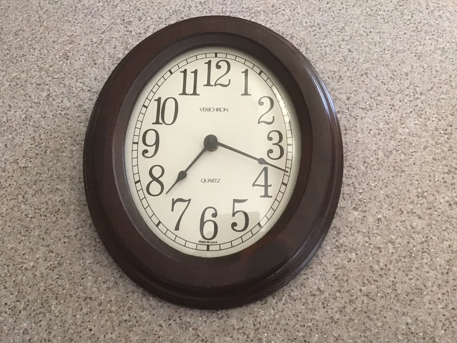 VERICHRON OVAL WOOD WALL CLOCK