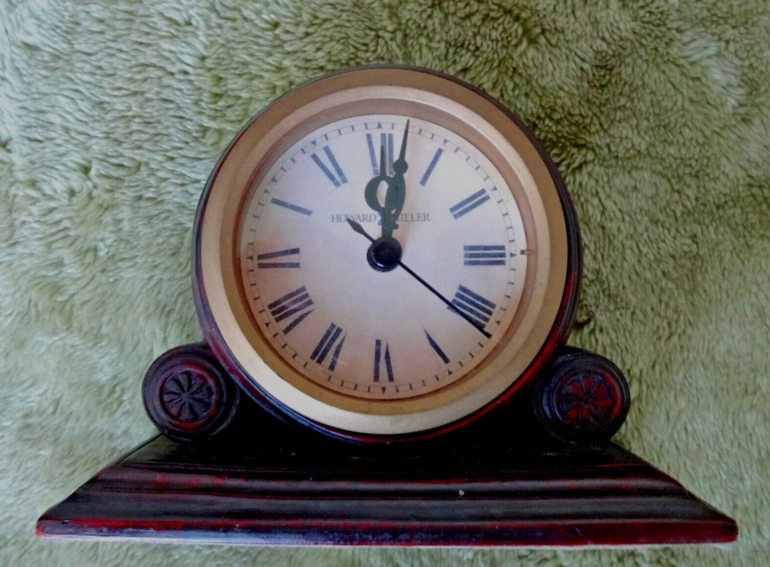Vintage Antique Design Mahogany Finish Bellagio Desk Clock by Howard Miller