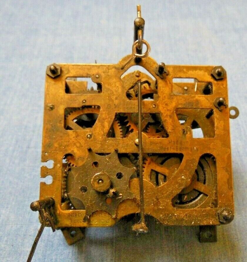 Vtg REGULA AUGUST SCHWER Cuckoo Clock Movement AS-IS UNTESTED