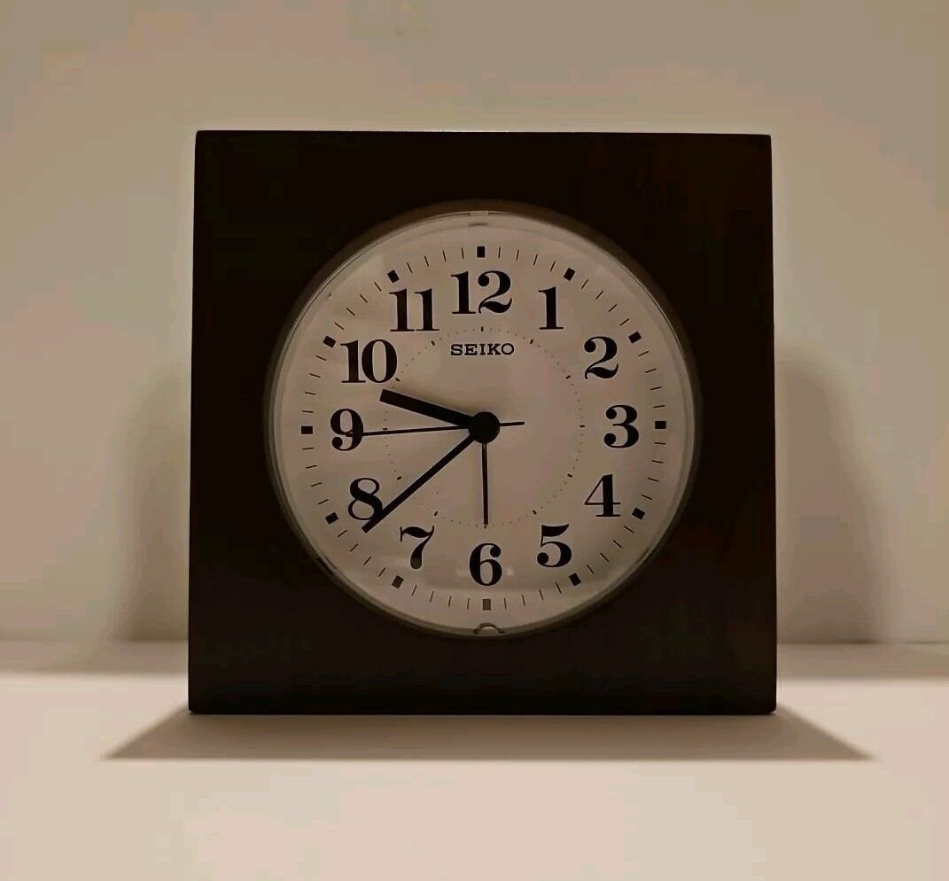 Brand New Seiko Tea Wood Analog Desk Alarm Clock Modern Modernism KR501B Japan