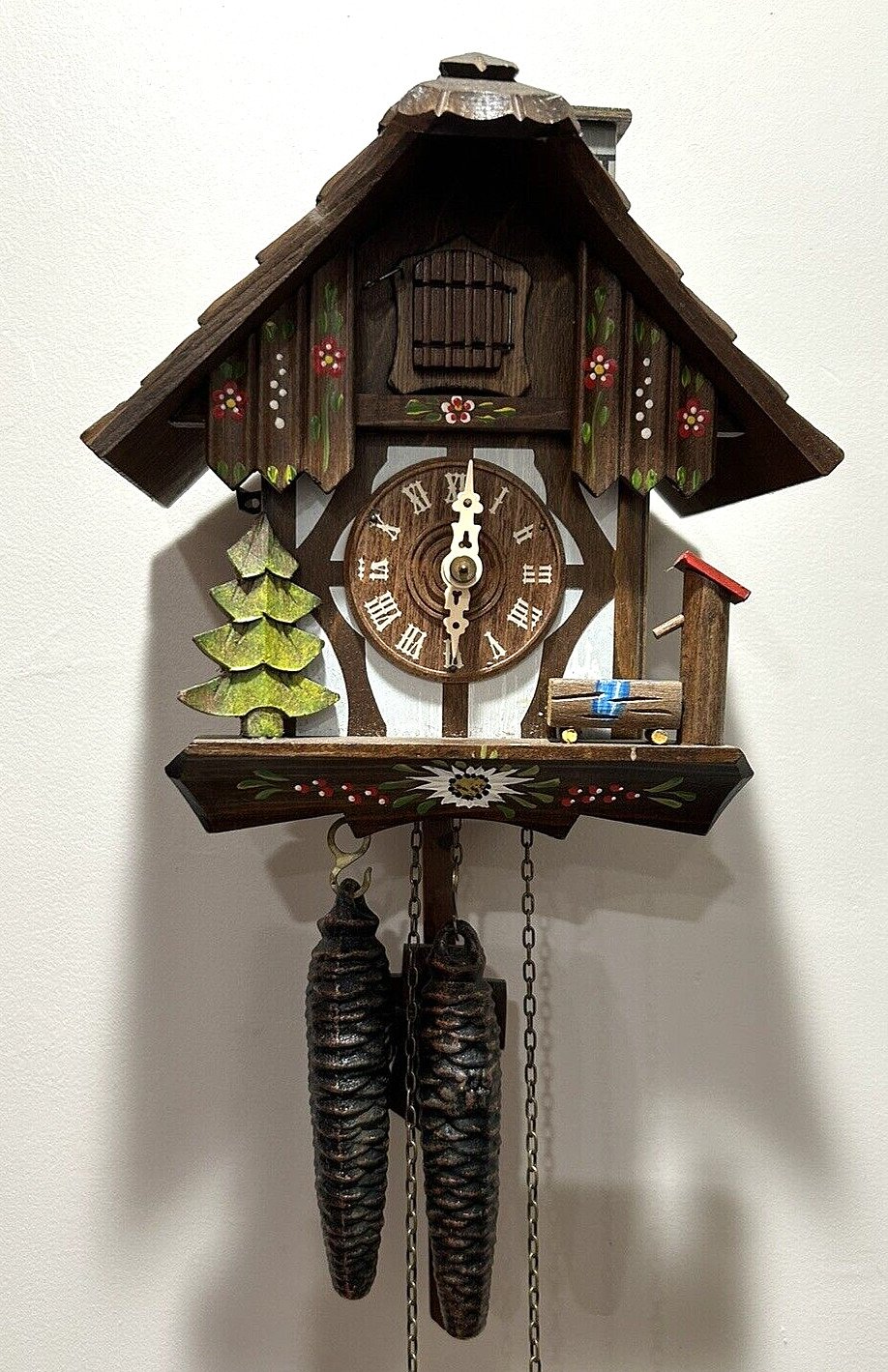 Cuckoo Clock Vintage, works Little Black Forest House with motion