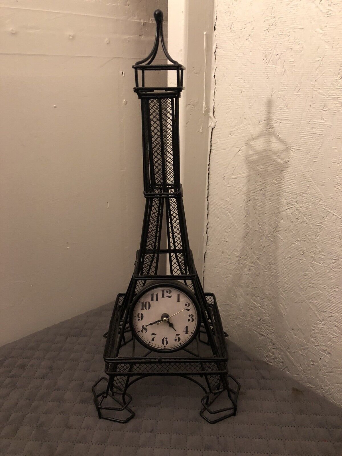Eiffel Tower Table Clock Wire Black frame Home Decor Paris Decorate Souvenir