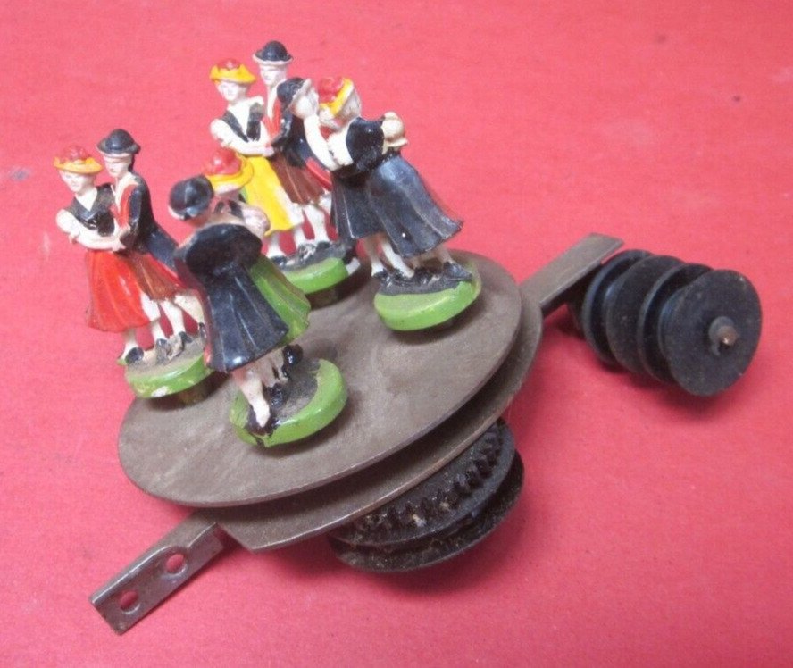 musical cuckoo clock parts - four pairs of dancers movement