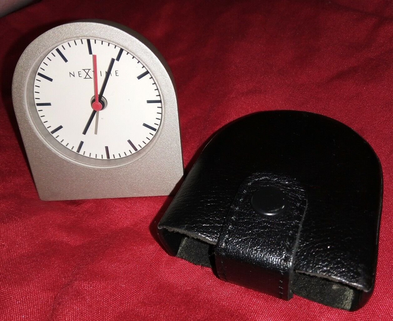 RARE VTG NEXTIME TRAVEL ALARM CLOCK WITH LEATHER SOFTCASE
