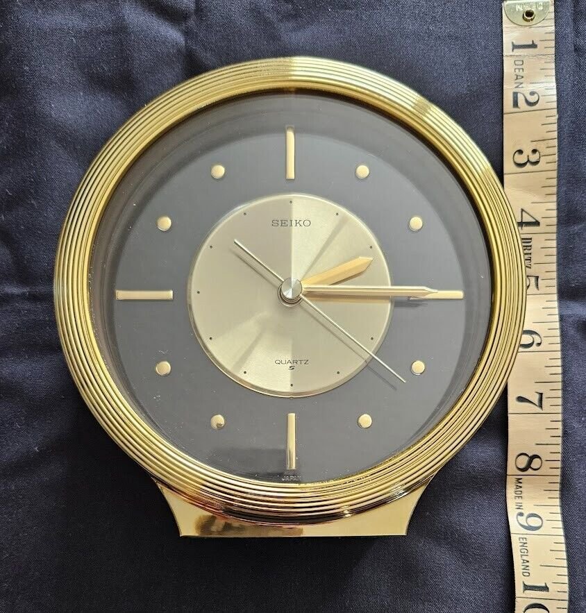 SEIKO QUARTZ Gold Tone & Glass Mantel Shelf Tabletop Analog Round Retro Clock