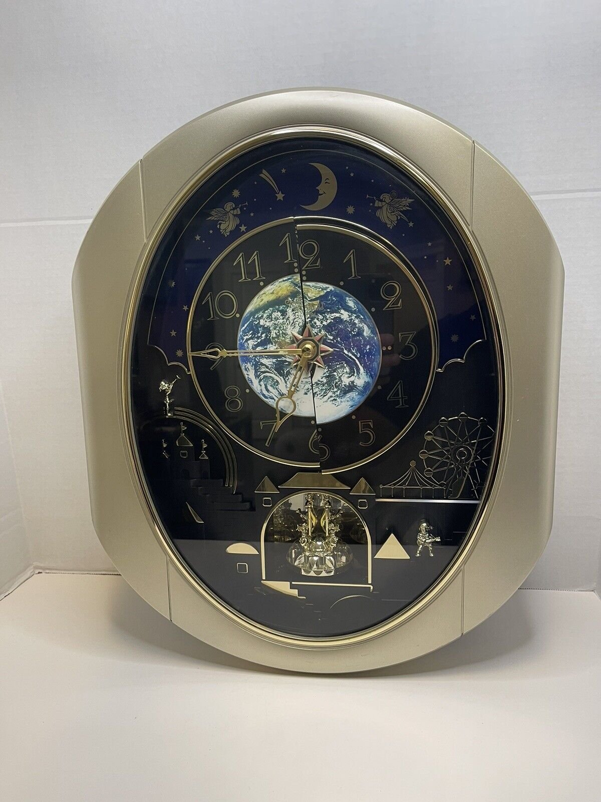 Small World Rhythm Peaceful Cosmos Melodies Wall Clock Magic Motion Please Read