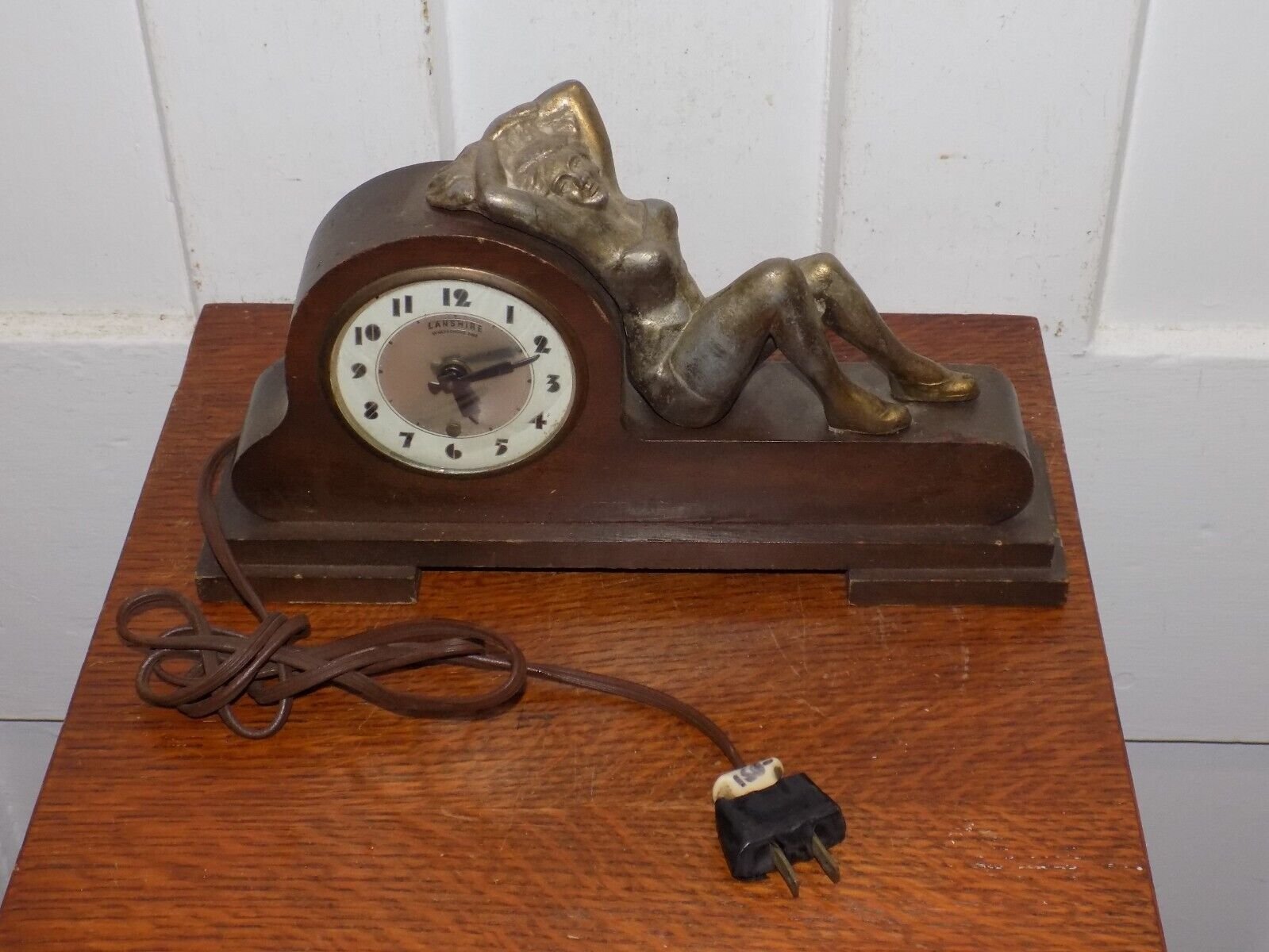 Vintage Bathing Suit Beauty Table Clock