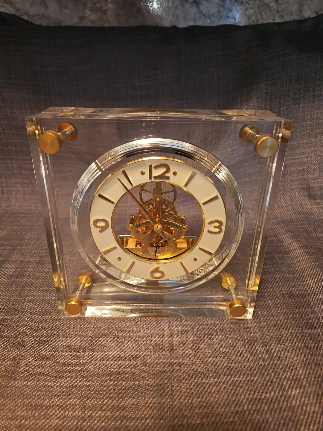 Vintage Lucite Seiko Quartz Skeleton Mantel Clock Japan QAW105G 7"
