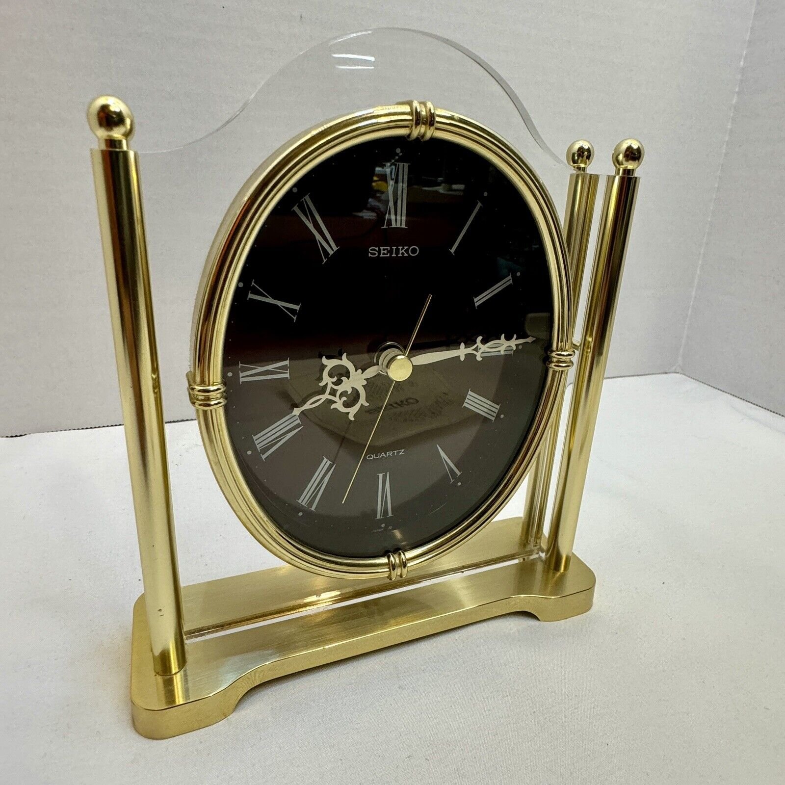 Vintage SEIKO QQZ337S Quartz Desk Mantle Shelf Clock Lucite Brass Works Well