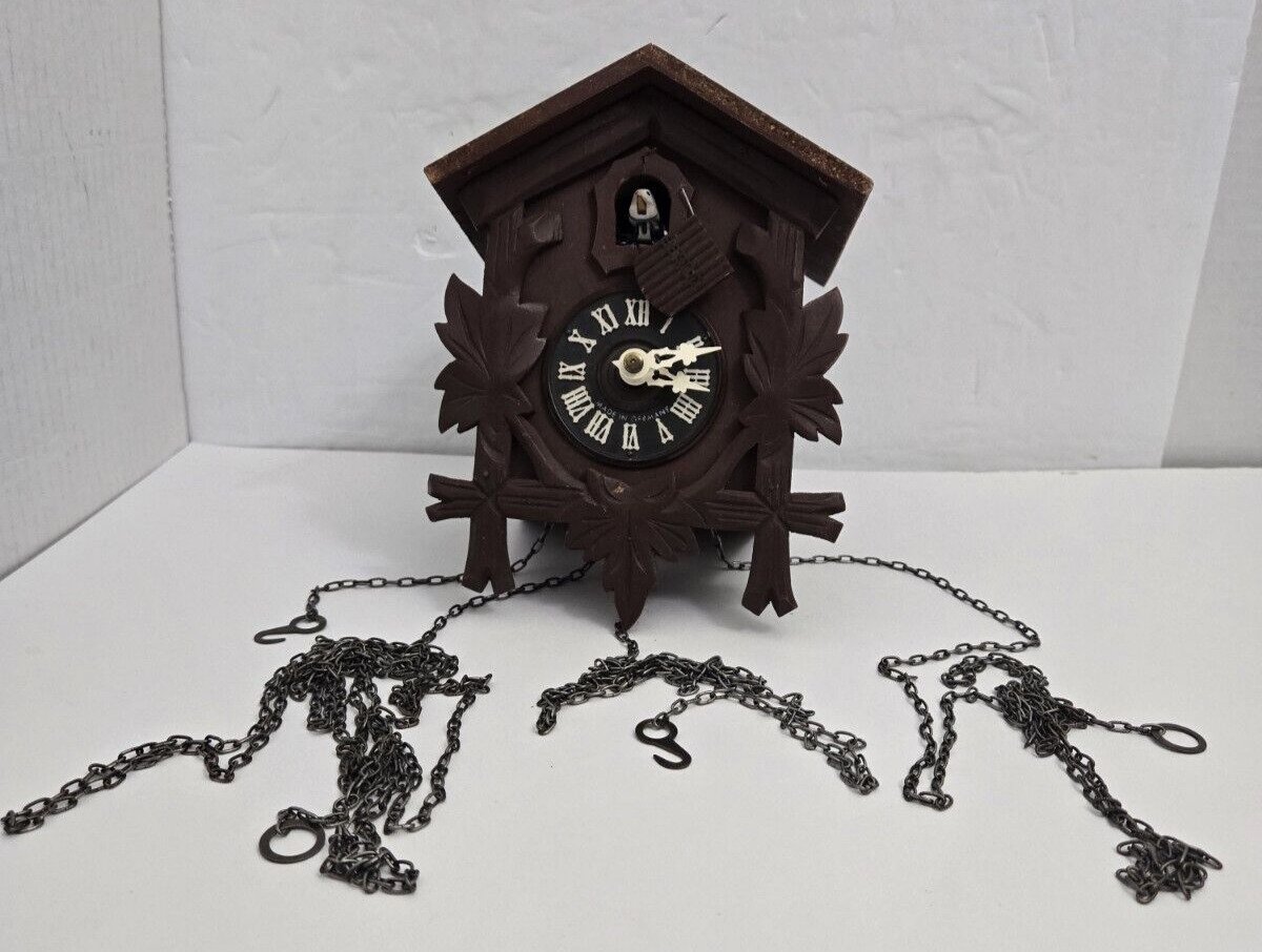 Vtg German Small Wood Cuckoo Clock AS-IS PARTS REPAIR READ 7"L 4.5"W 5.5"