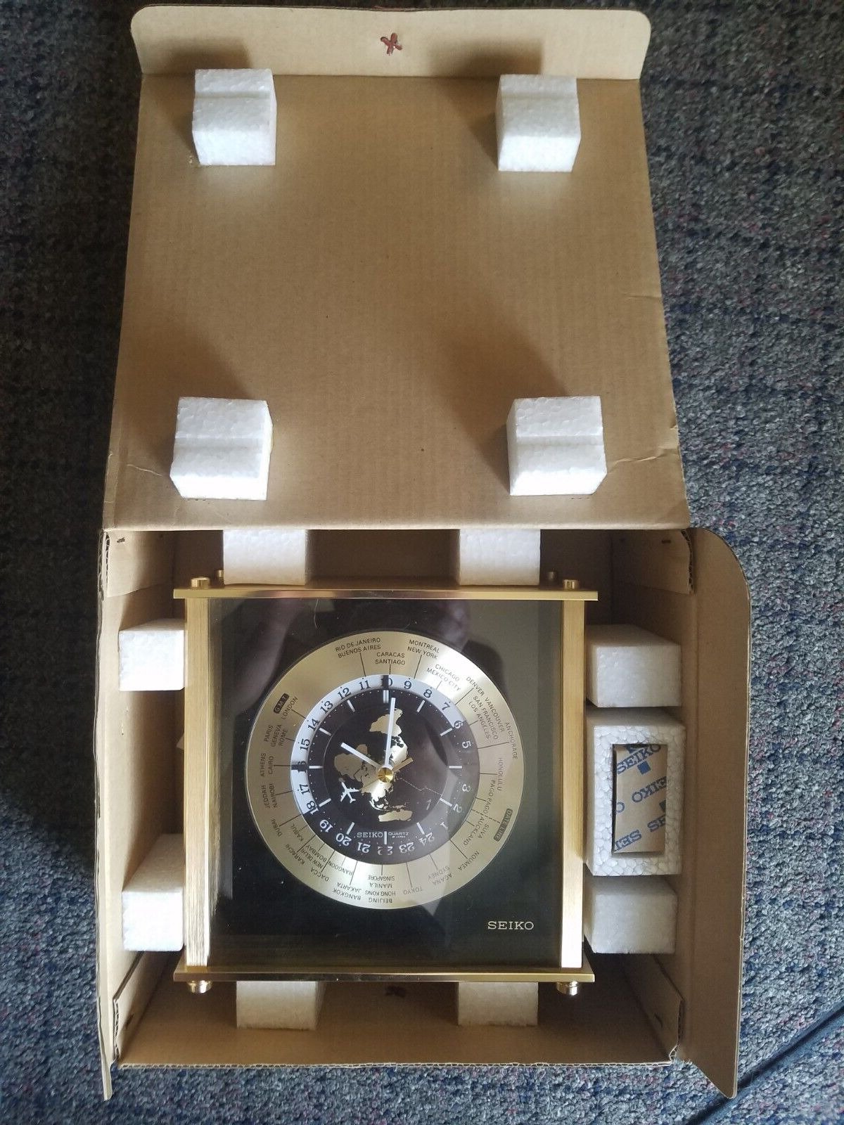 VTG SEIKO JAPAN QQZ885A cal.22005 BRASS DESK WORLD TIME ZONE CLOCK ("AS IS")