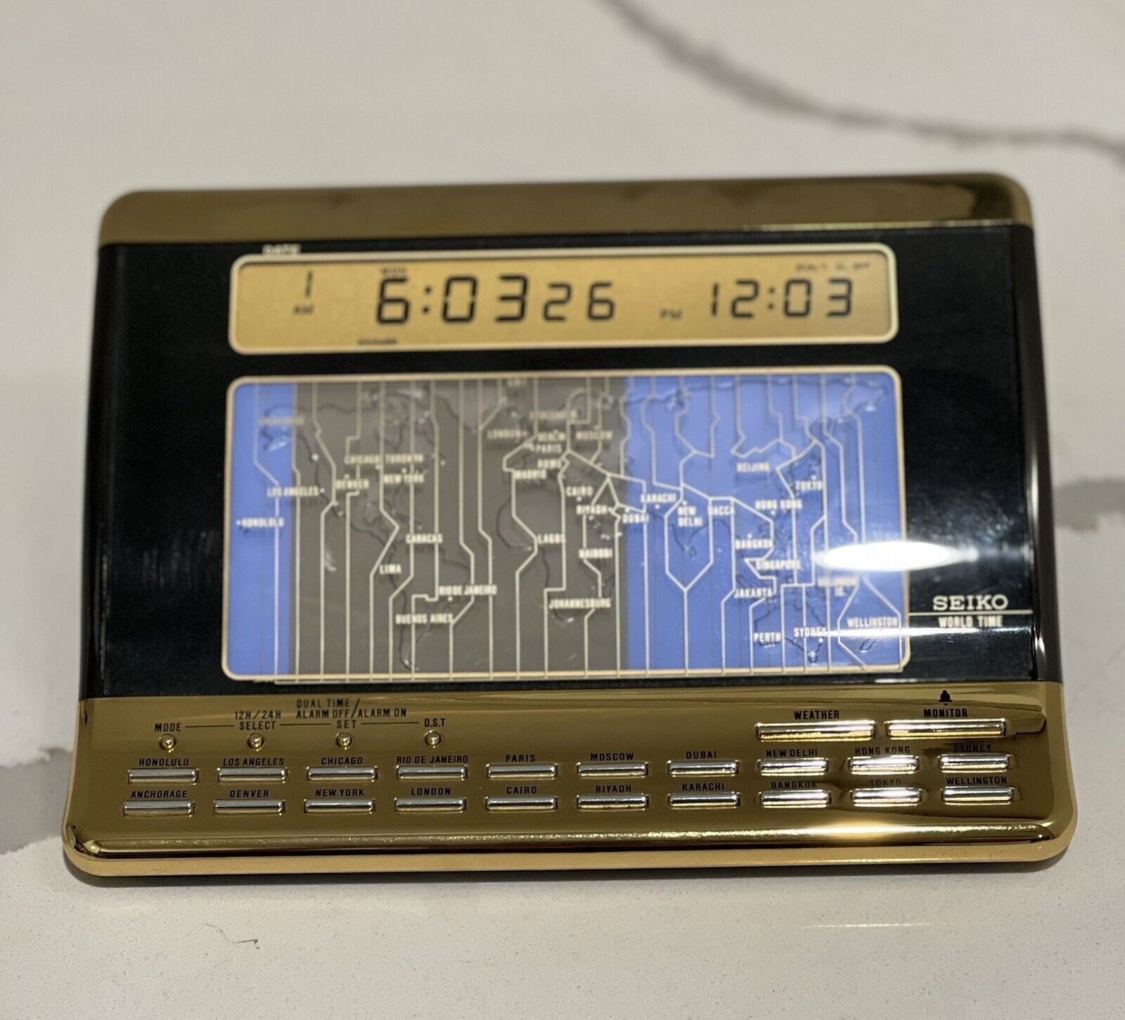 VTG SEIKO WORLD TIME Desk Clock Monitor Tested/Works Digital
