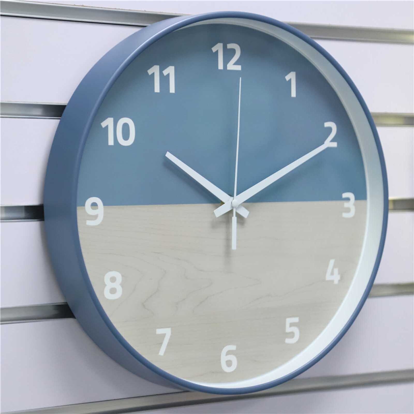 Wall Clock Eye-catching Decorative Wall Hanging Quartz Clock Creative
