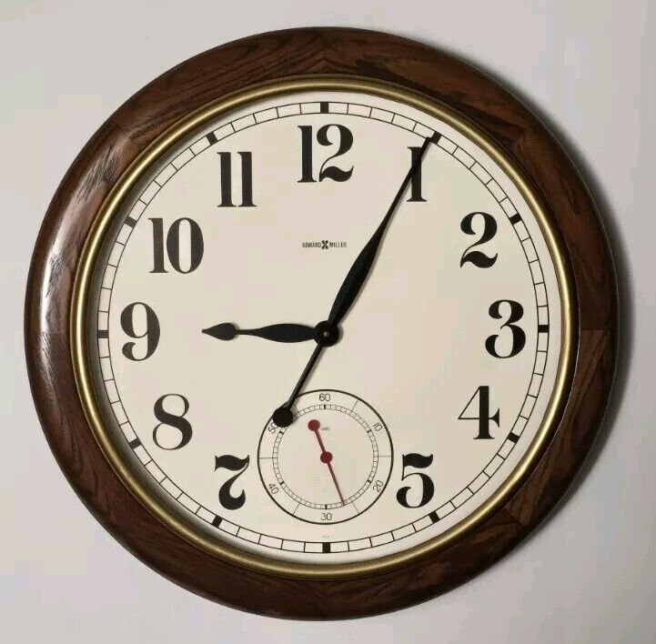 25" HOWARD MILLER OAK WALL CLOCK 622-757 "MAGNIFIQUE" EXCELLENT FULLY FUNCTIONAL