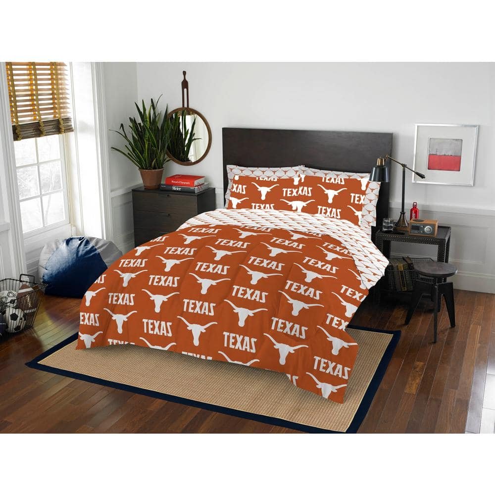 7-Piece Multi-Color NCAA Rotary Texas Polyester Queen Bed in Bag Set