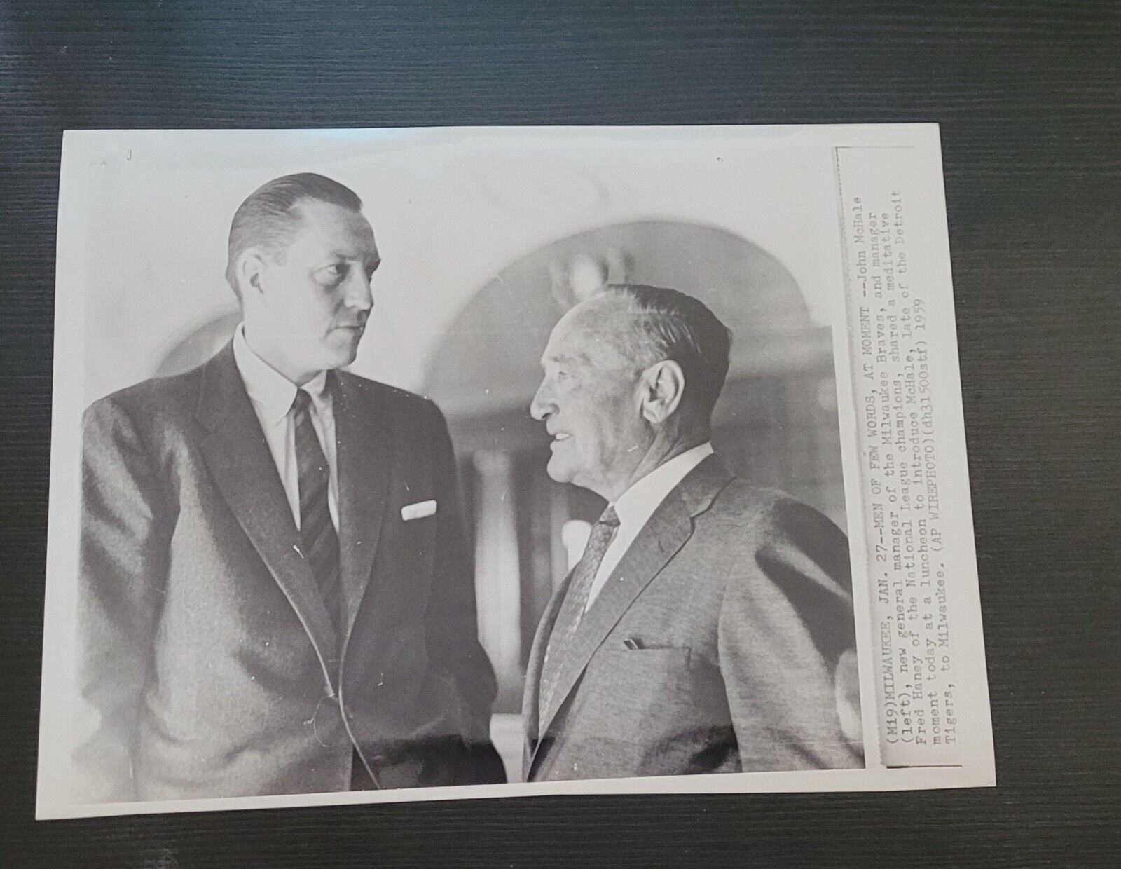 BASEBALL DETROIT TIGERS MILWAUKEE ATLANTA BRAVES PHOTO JOHN MCHALE VINTAGE WOW